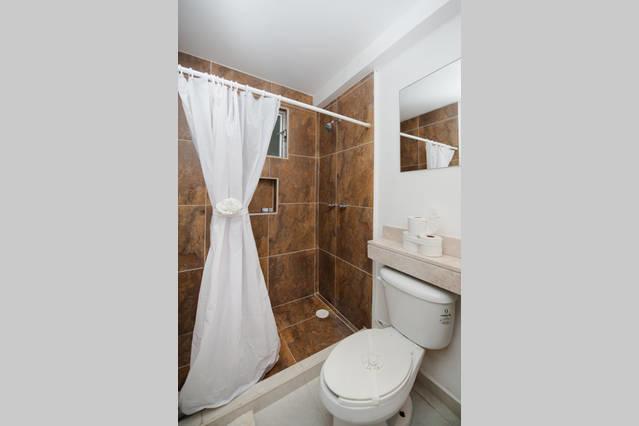 Aqua Terra - Quiet Condo For 4 Плая-дель-Кармен Экстерьер фото