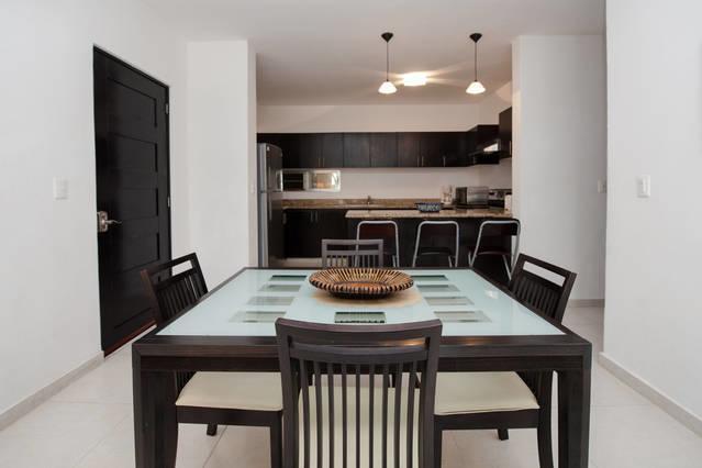 Aqua Terra - Quiet Condo For 4 Плая-дель-Кармен Экстерьер фото