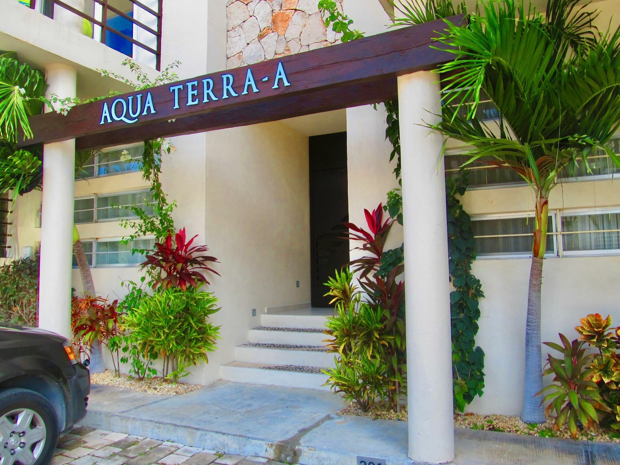 Aqua Terra - Quiet Condo For 4 Плая-дель-Кармен Экстерьер фото